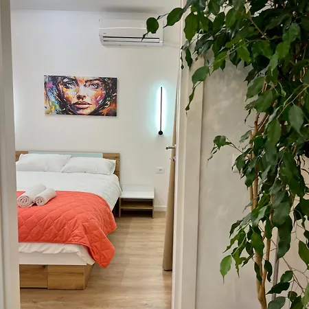 The Great Square Luxury Apartment